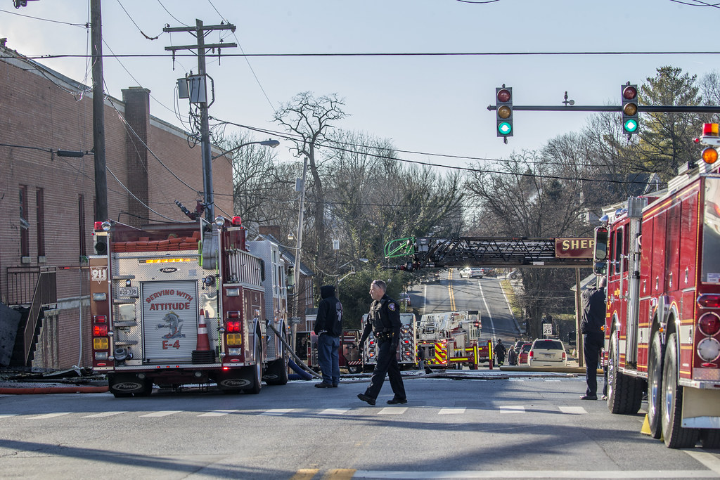 C34P9290 Fire at Thomasson Ford, Charles Town WV December … Flickr