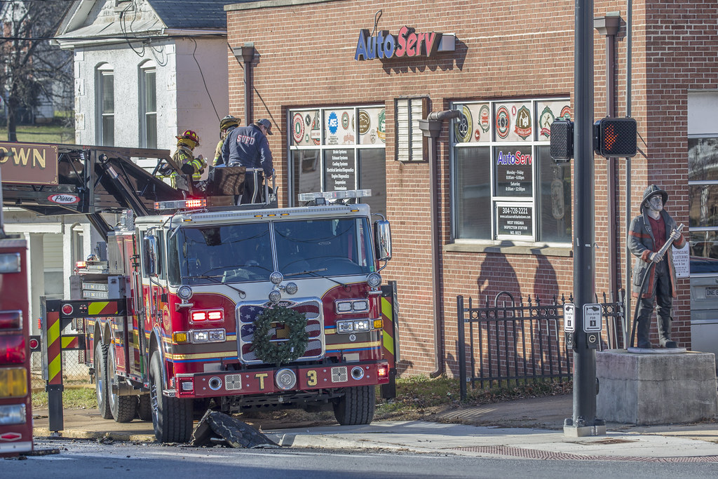 C34P9138 Fire at Thomasson Ford, Charles Town WV December … Flickr