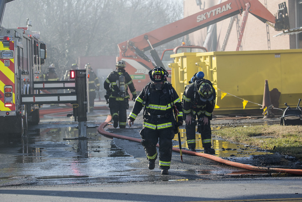 C34P9213 Fire at Thomasson Ford, Charles Town WV December … Flickr