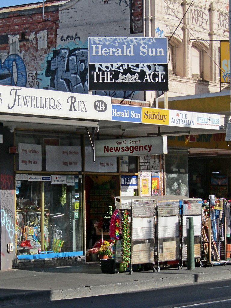 Smith St Newsagency 52/51/1 cf19 paper 212 Smith St., Co… Flickr