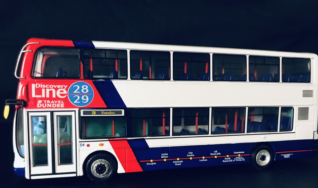 Dundee Bus Models; National Express/Travel Dundee 1/76 sca… Flickr