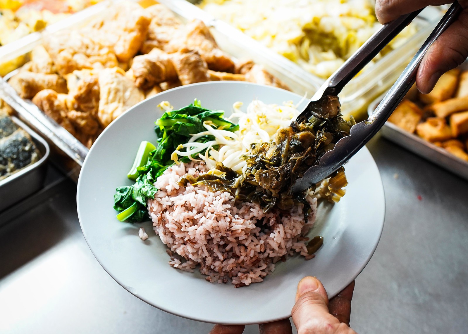 6 Hawker Stalls with Healthier Wholegrain Options Miss Tam Chiak