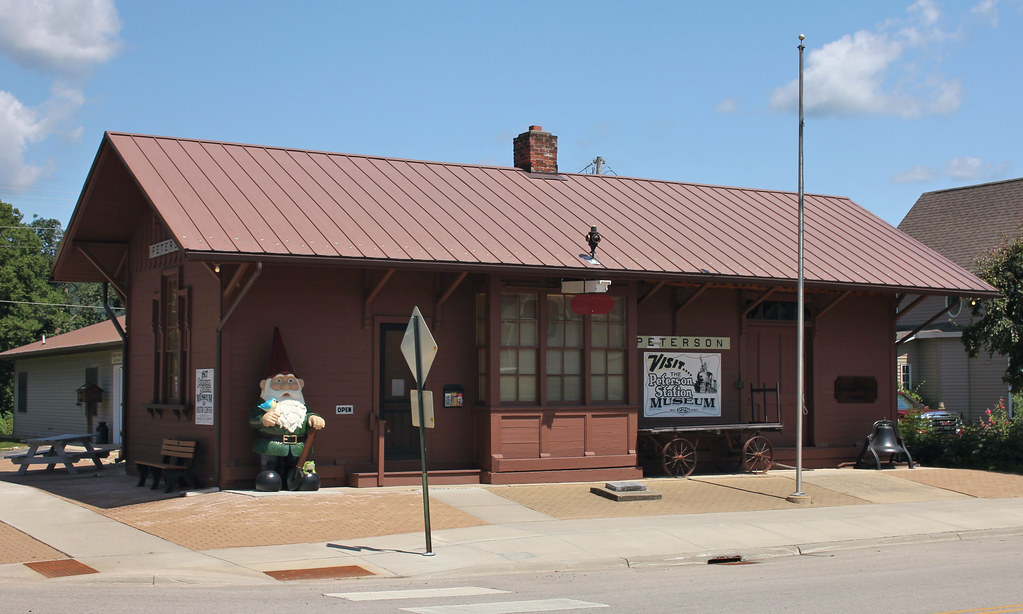Milwaukee Road Railroad Depot Peterson, MN The railroad … Flickr