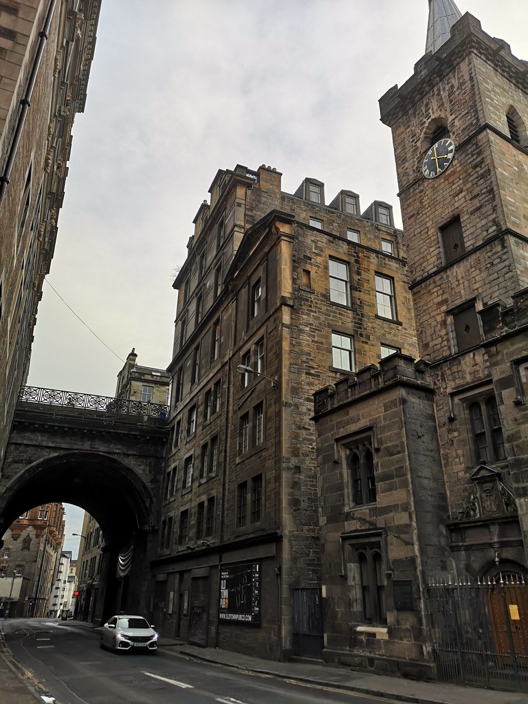 Cowgate, Edinburgh Park_10 Flickr
