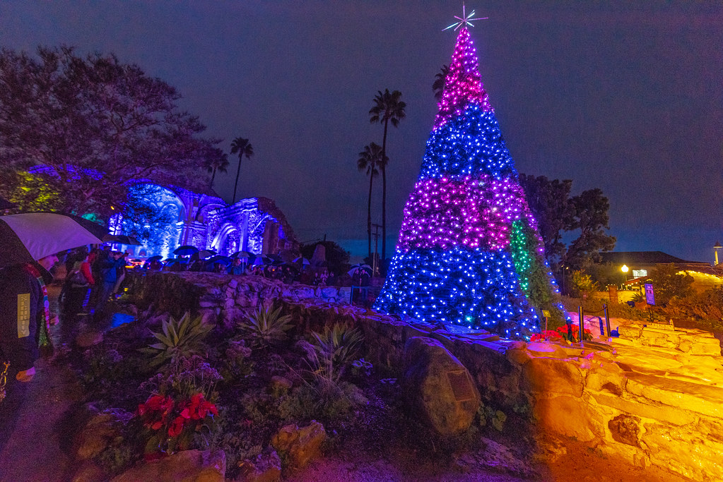Christmas Tree Lighting at Mission San Juan Capistrano Lig… Flickr