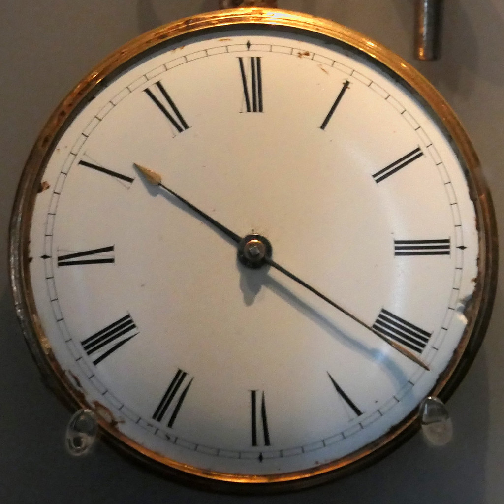 clock Portsmouth Historic Dockyard Portsmouth, Hampshire, … Flickr