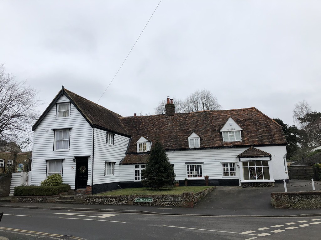 Crosshall, Chelsfield Village andy hebden Flickr