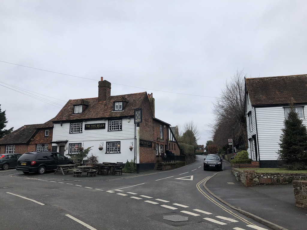 The Five Bells, Chelsfield Village andy hebden Flickr