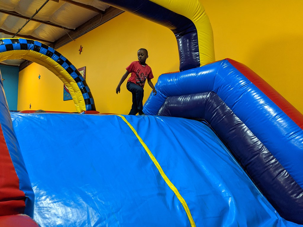 Pump it Up, Belmont mliu92 Flickr