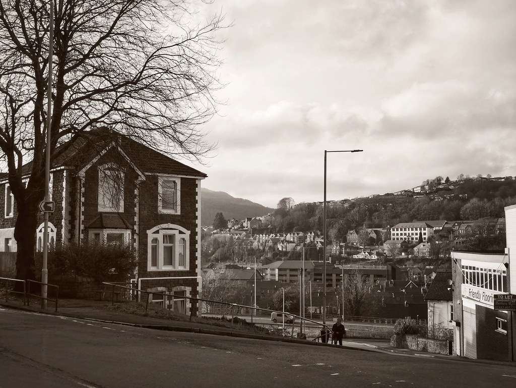Corn Stores Hill, Merthyr Road, Pontypridd Ade Rixon Flickr