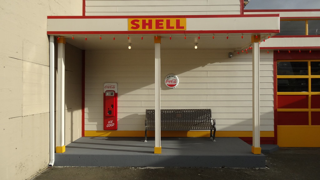 Restored Shell Gas Station, Aberdeen, WA (2) Aberdeen, WA(… Flickr