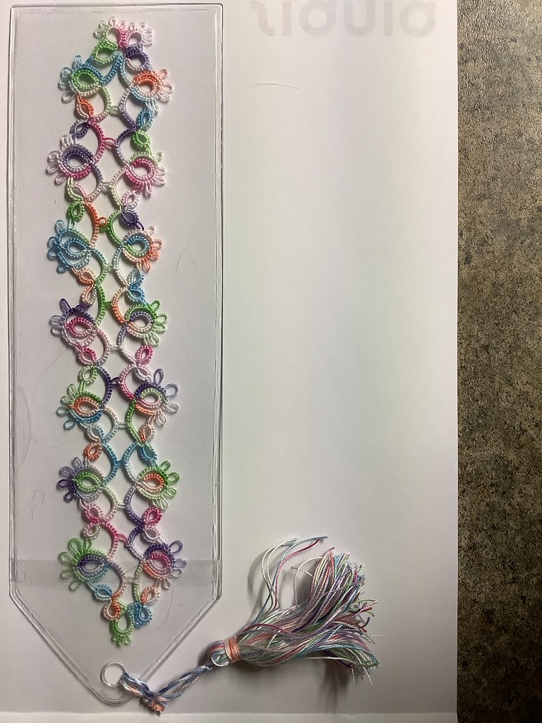 Tatted Bookmark for Christmas envelope exchange. Pattern b… Flickr