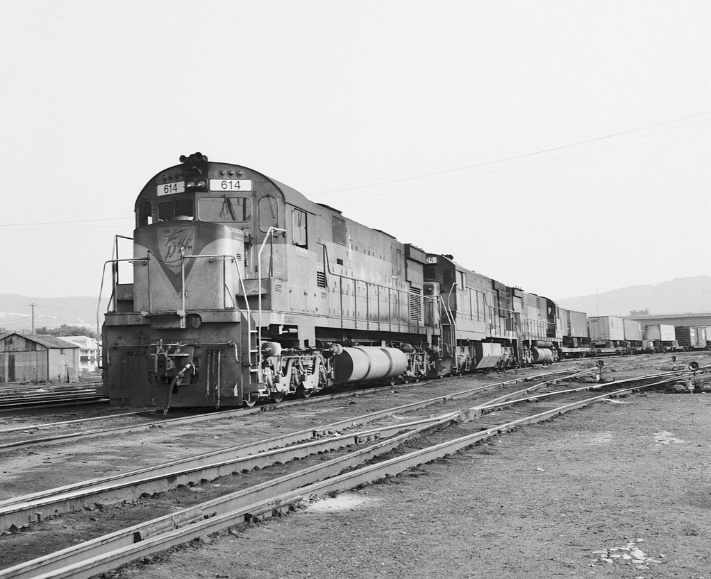 D&H 614 D&H Bevier Street Yard August 1976. Binghamton, NY… Anthony