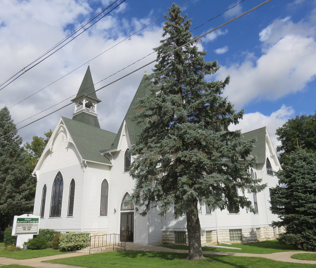 First Baptist Church (Osage, Iowa) Osage, Iowa is a charmi… Flickr