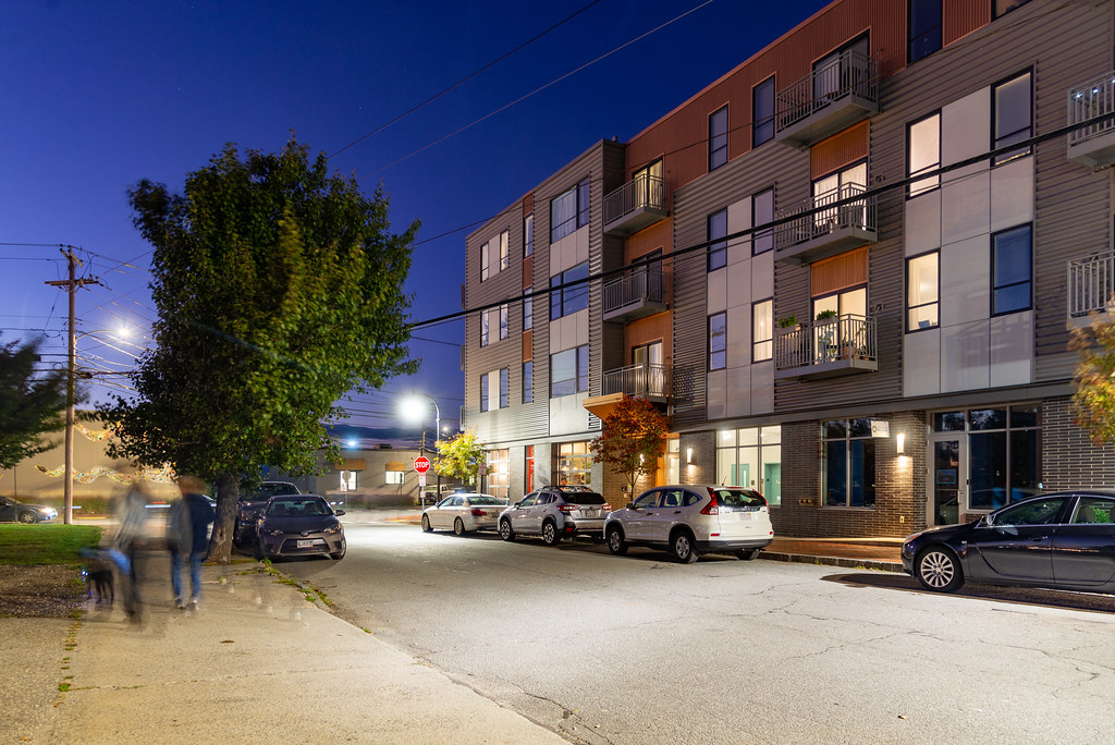 89 Anderson Street at Night Corey Templeton Flickr