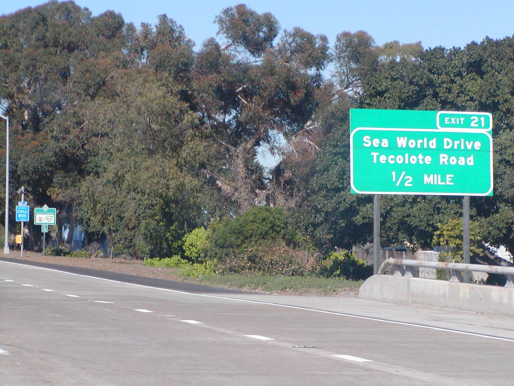 Interstate 5 Northbound San Diego Freeway approaching Exit… Flickr