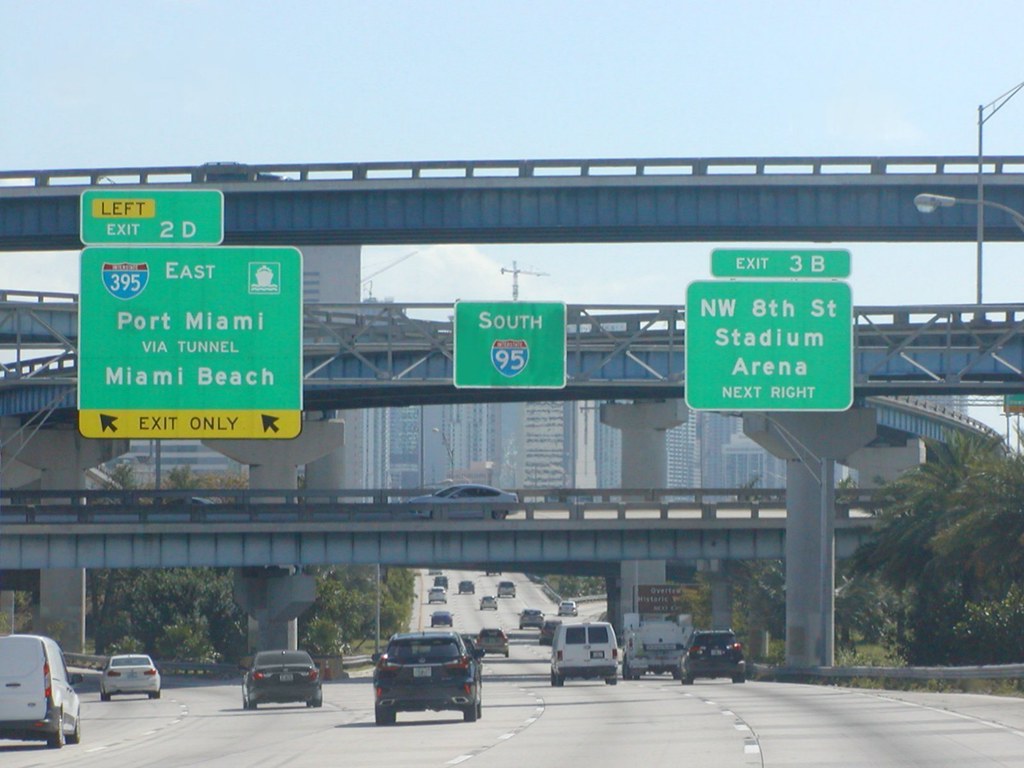 Interstate 95 Southbound Miami Expressway SOUTH Key Biscay… Flickr