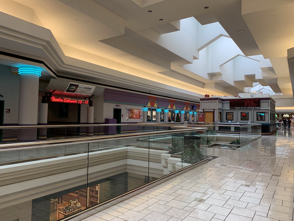 Regal MacArthur Center interior Regal MacArthur Center (80… Flickr