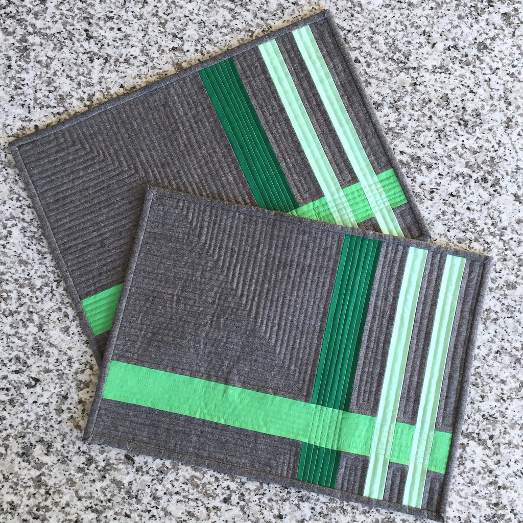 Modern quilted placemats Pattern by Alissa Haight Carlton.… Flickr