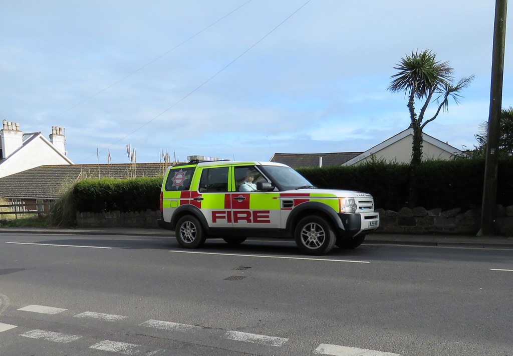 WJ55 HDE a 2005 2720cc Land Rover Exeter Airport Fire an… Flickr