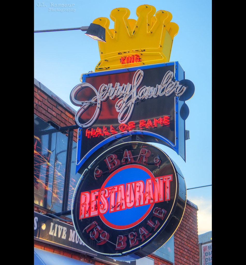 Jerry "The King" Lawler's Hall of Fame Restaurant sign B… Flickr