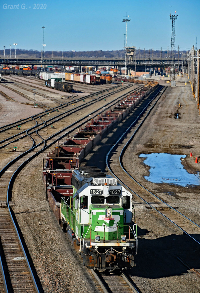 BNSF Yard Job in Kansas City, KS An ExBN "whiteface" SD40… Flickr