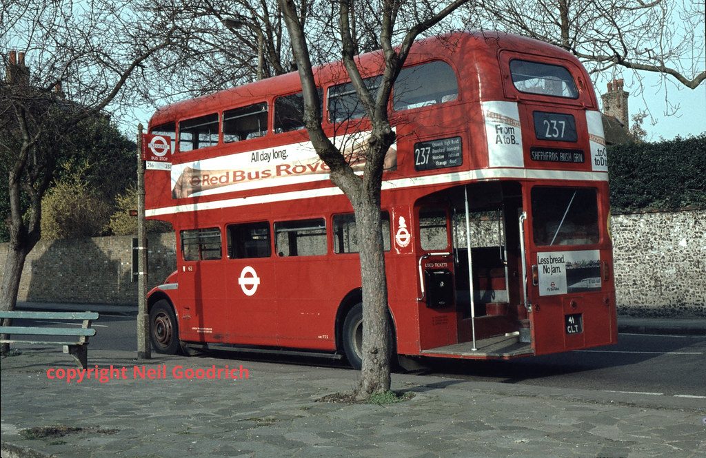 Turnham Green & Stamford Brook Garages RM 1041 alongside t… Flickr