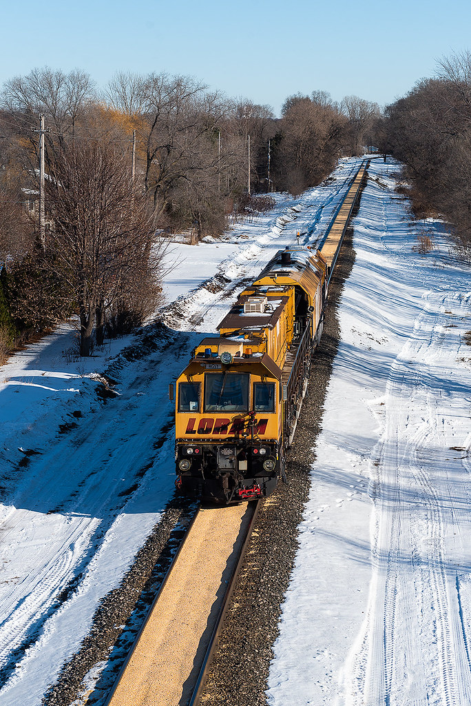 Loram over Corn From the Bottineau Boulevard bridge to the… Flickr