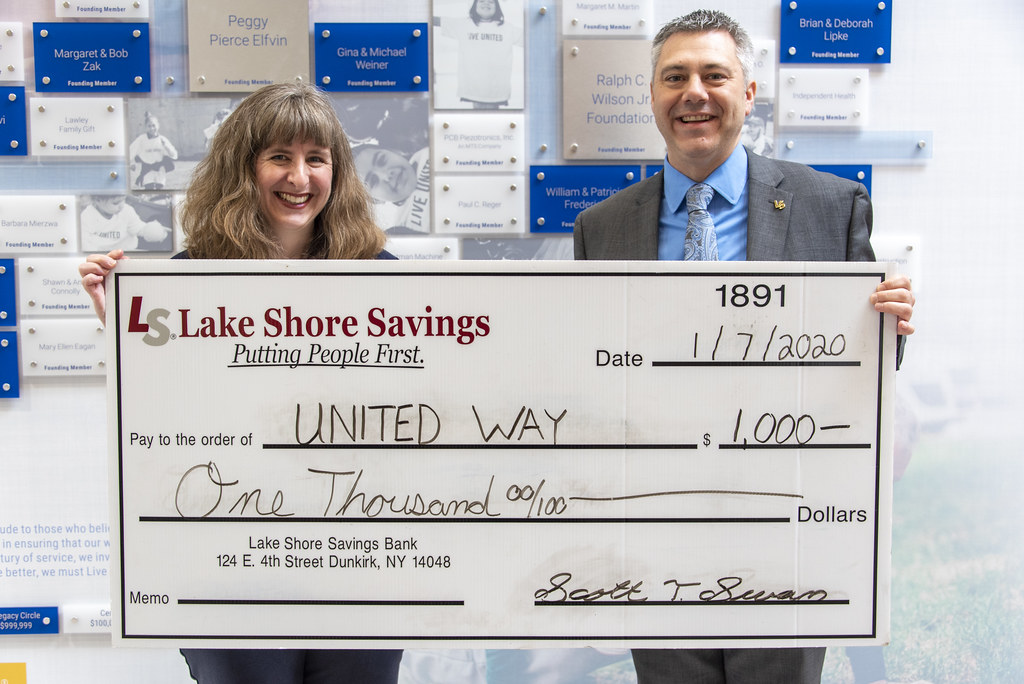 Lake Shore Savings Bank/Woman of Influence Grant Check Presentation