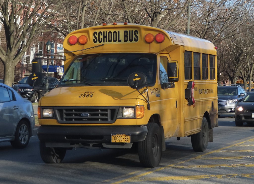 Reliant Transportation RV2564 WestchesterSchoolBus Flickr