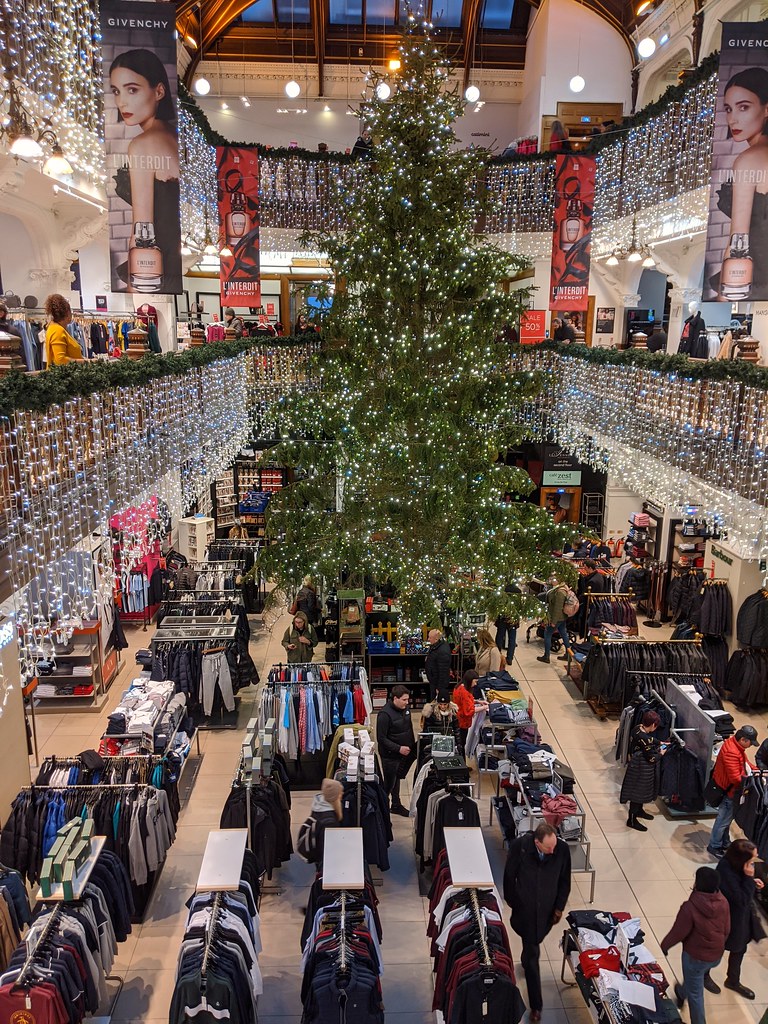 The Jenners Christmas Tree, Princes Street, Edinburgh, Dec… Flickr