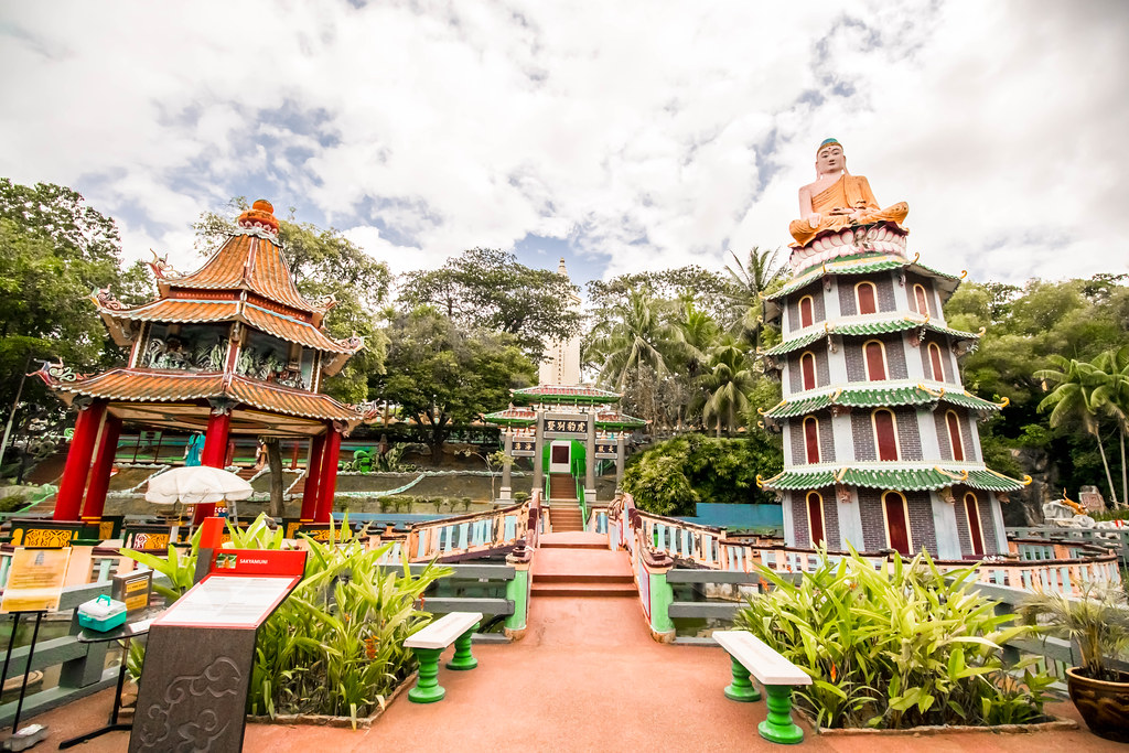 Attractions in Singapore Alexis Jetsets Haw Par Villa Singapore