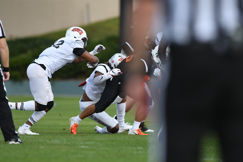 2019 Camping World Bowl Notre Dame Fighting Irish vs. Io… Flickr