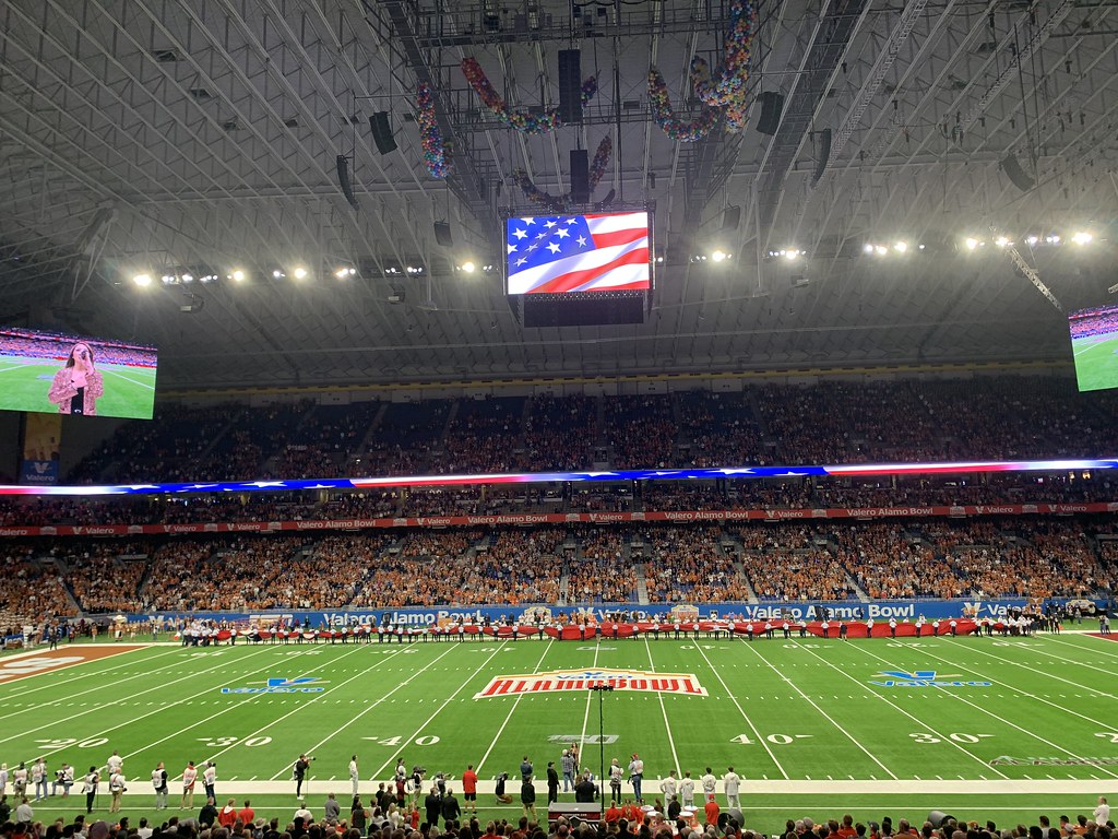 Flickriver Photoset '191231 Alamo Bowl' by warhawkpa