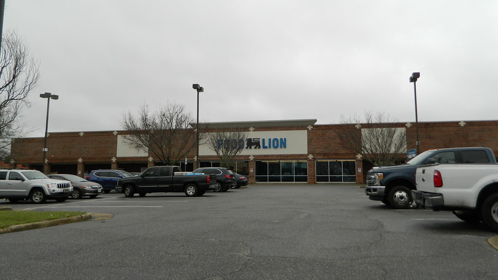 Food Lion Food Lion 1155 (46,332 square feet) 2005 Sandbr… Flickr