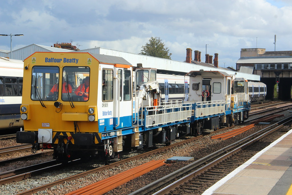 DR98218 Balfour Beatty GPTRAMM DR98218 passes through Ton… Flickr