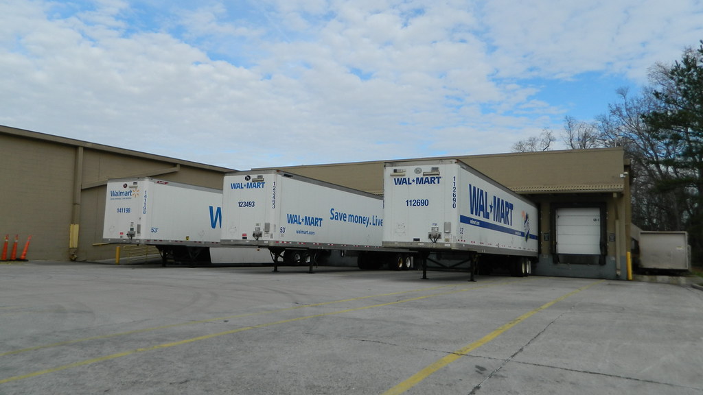 Walmart Walmart 1687 (121,828 square feet) 1200 N Main St… Flickr