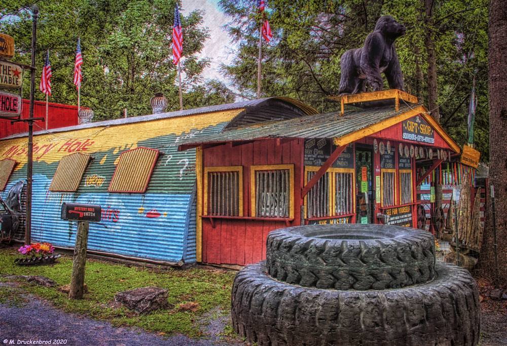 The Mystery Hole Gift Shop, Ansted, West Virginia Mystery … Flickr