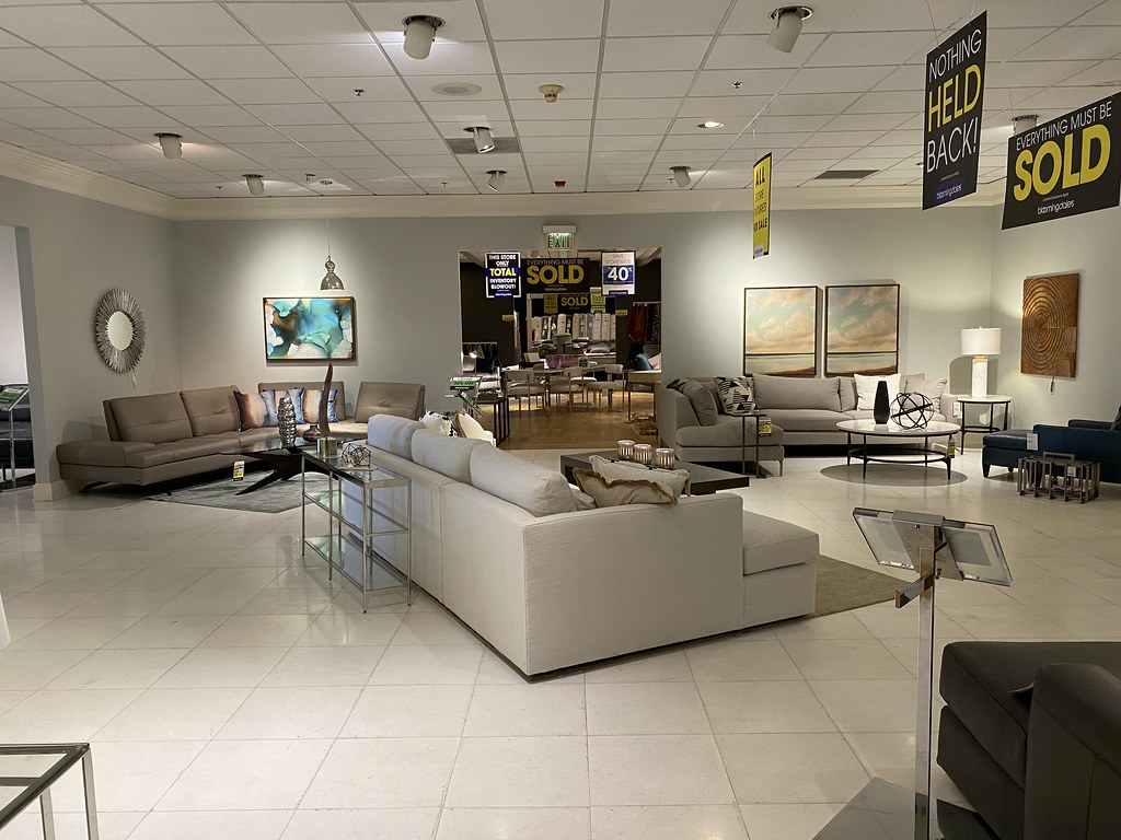 Bloomingdales Store Closing Sale The Falls Phillip Pessar Flickr