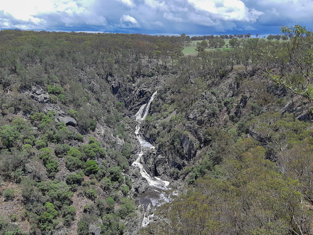 200119_124011BakersCreekFallsHillgroveLx Bakers Creek Fall… Flickr