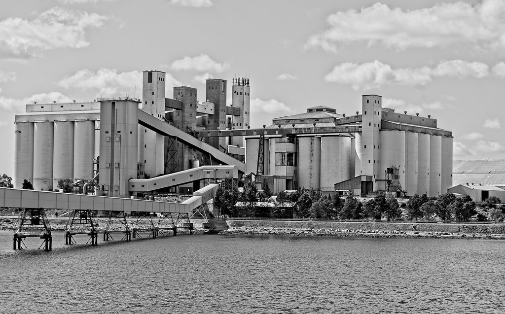 Wallaroo Silos (in explore) Huge number of concrete silos … Flickr