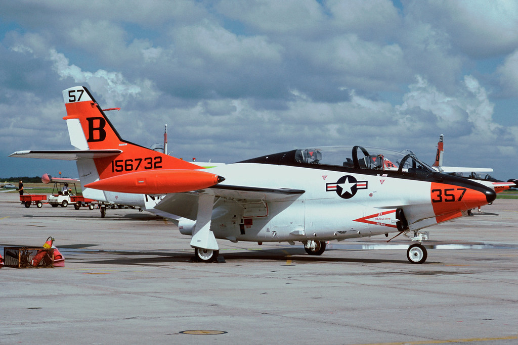 156732 North American T2C Buckeye KNQI 17-10-85 | Mark Piacentini | Flickr