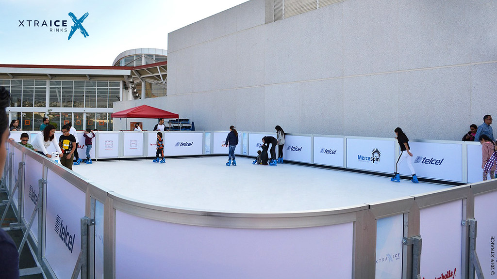 Xtraice rink in mexican mall Outdoors synthetic ice rink i… Flickr