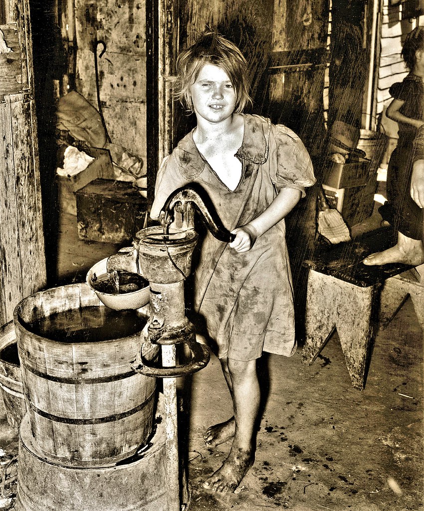 May's Avenue camp (vicinity), an agricultural workers' shacktown. Child