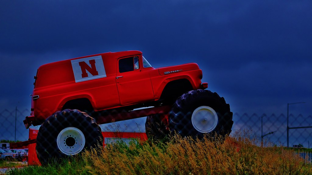 Big Red Truck. Tim Vrtiska Flickr