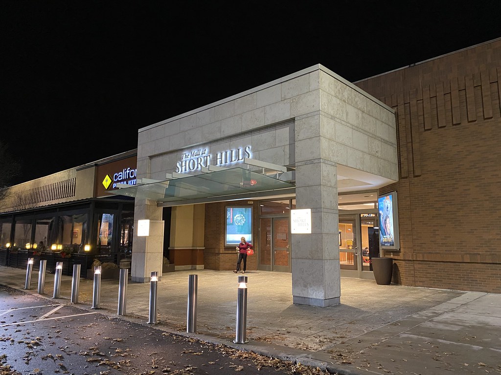 Flickriver Photoset 'Mall at Short Hills Short Hills, New Jersey' by fourstarcashiernathan