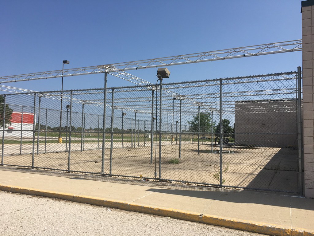 BomgaarsFormer KmartSpencer, Iowa Kmart 7603 opened in … Flickr