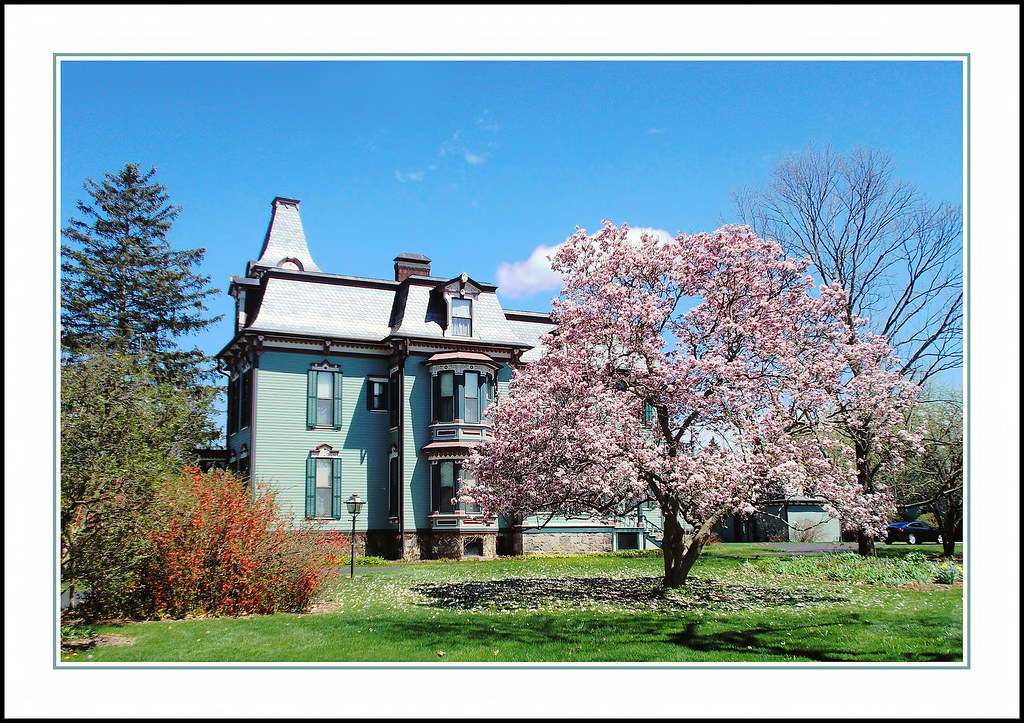 Davenport House (1875) in Saline, Michigan a photo on Flickriver