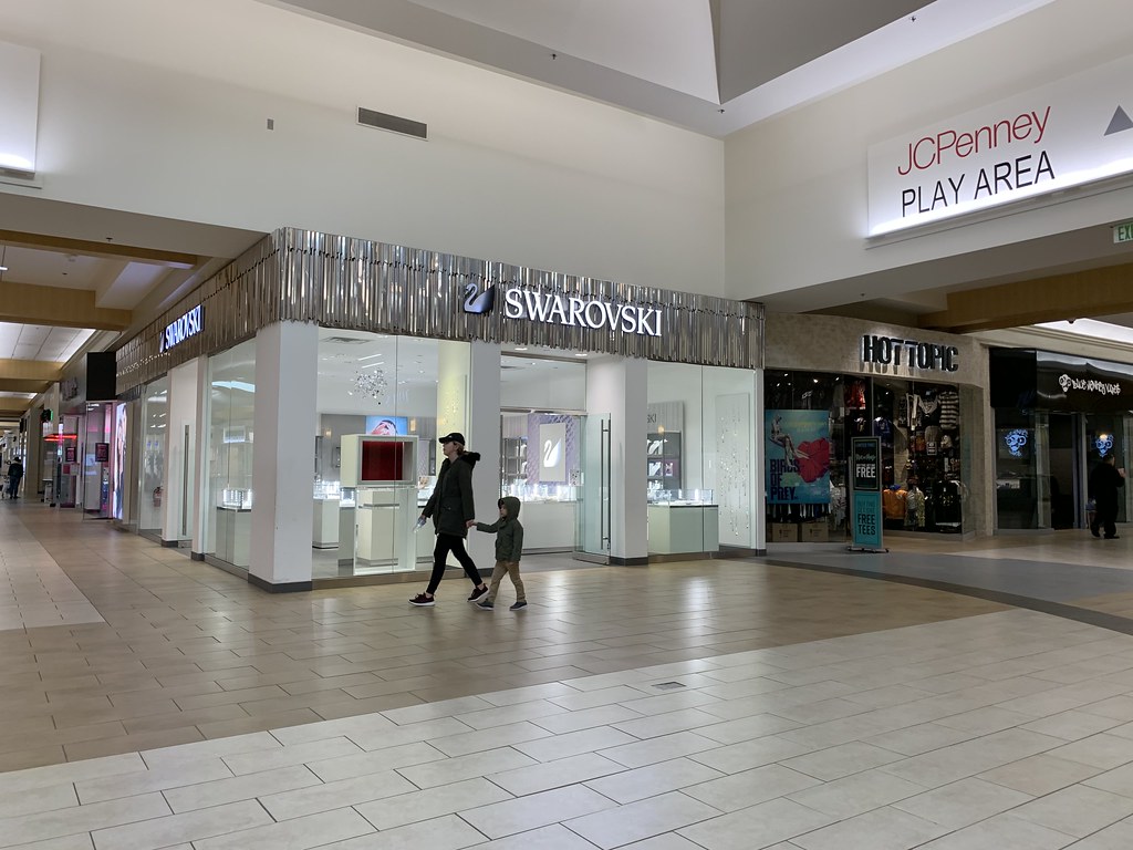 Spotsylvania Towne Centre stores a photo on Flickriver