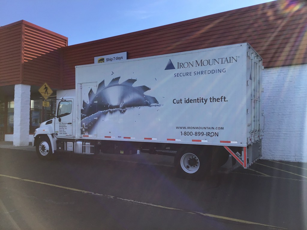 Iron Mountain Iron Mountain Paper Shredding Truck, Pic by … Flickr